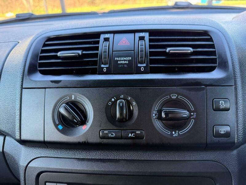 Used Skoda Fabia 2014 for sale - 76728753: Photo 16