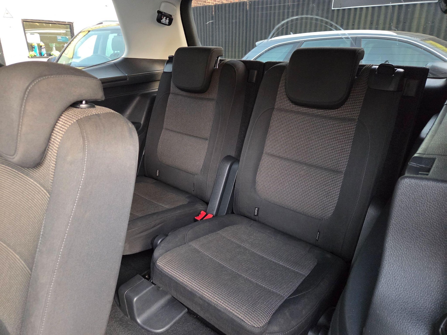 Used Volkswagen Sharan 2014 for sale - 77768549: Photo 16