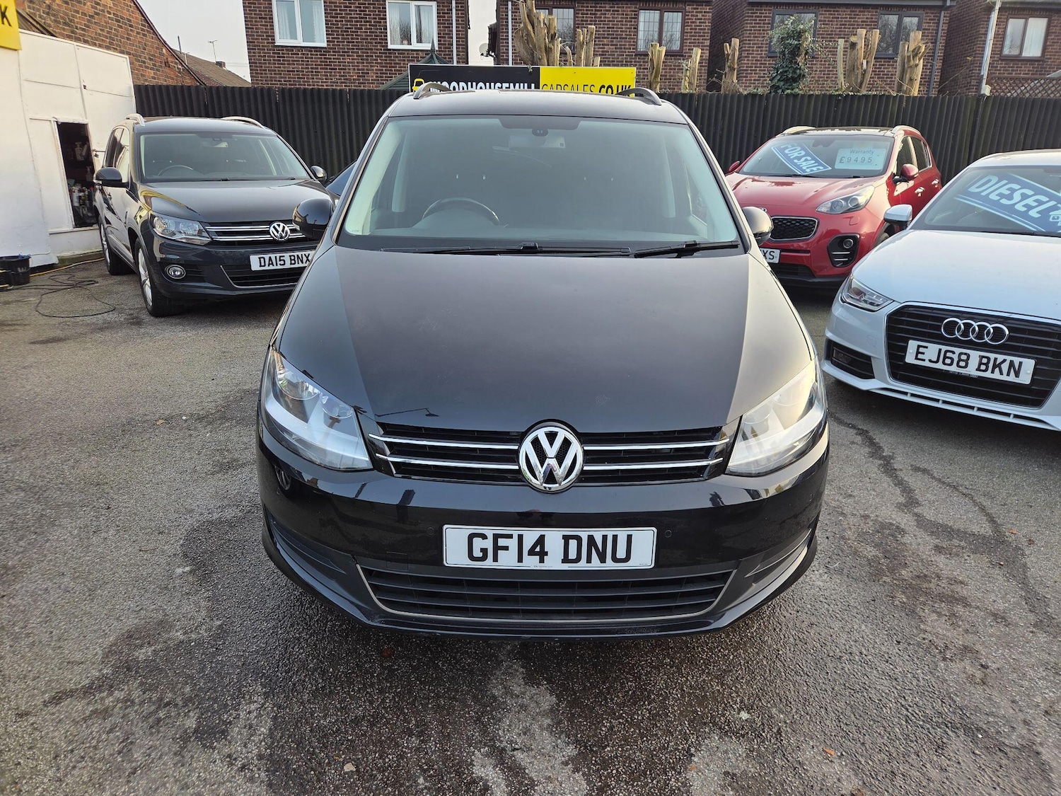 Used Volkswagen Sharan 2014 for sale - 77768549: Photo 2