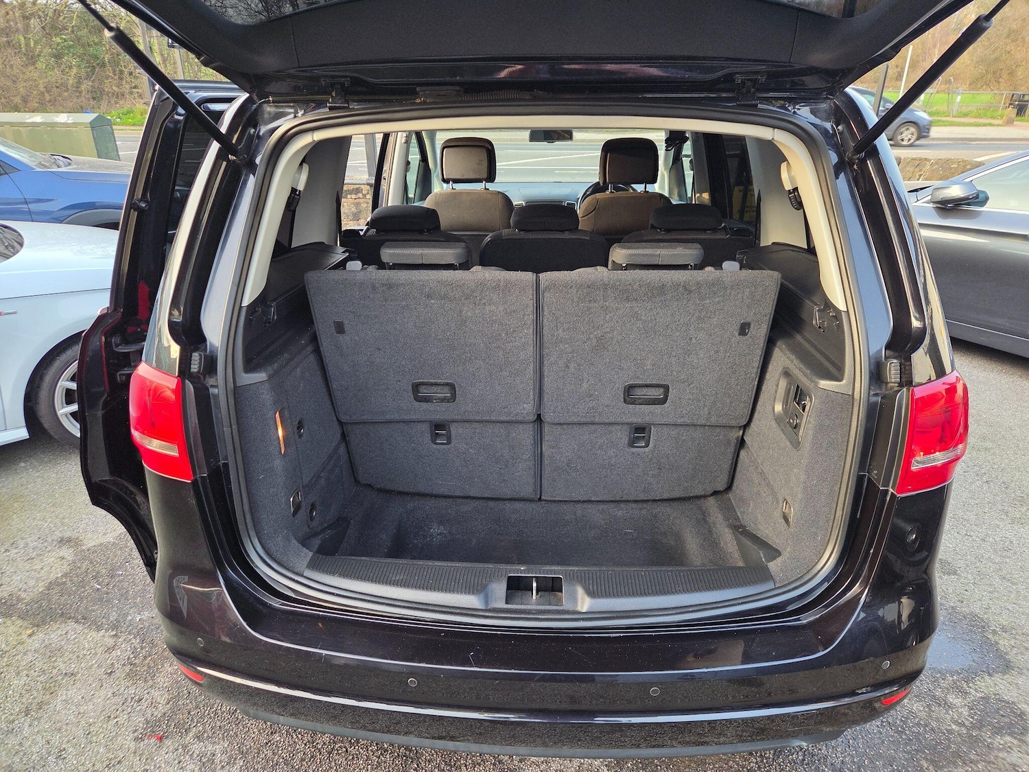 Used Volkswagen Sharan 2014 for sale - 77768549: Photo 33