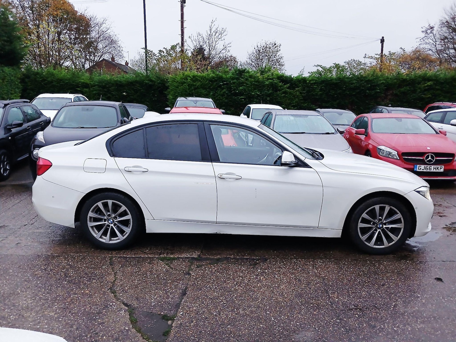 Used BMW 3 Series 2017 for sale - 76562250: Photo 1