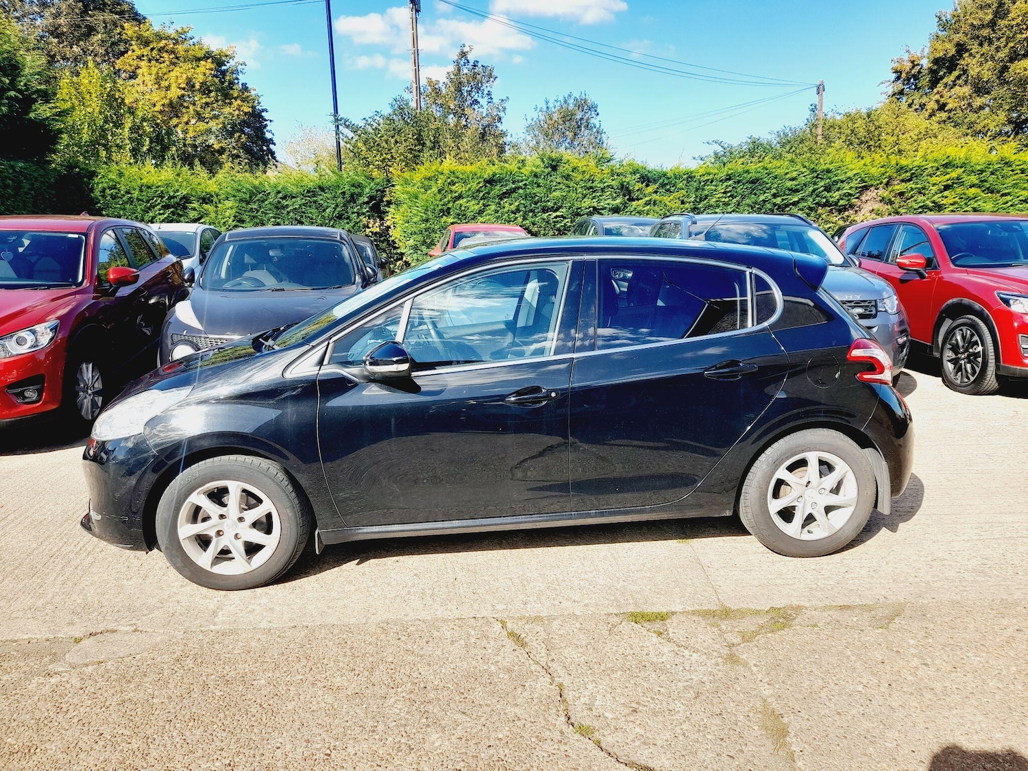 Used Peugeot 208 2013 for sale - 76326764: Photo 1