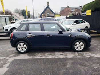 Used MINI Hatch 2018 for sale - 76953008: Photo