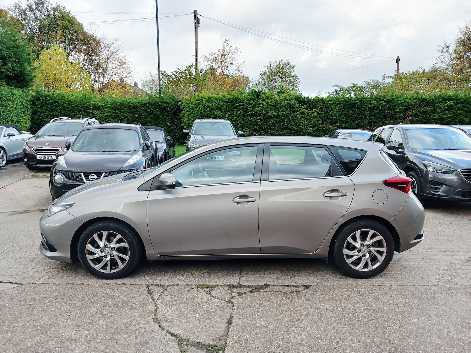 Used Toyota Auris 2016 for sale - 76408951: Photo 1