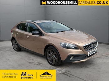 Used Volvo V40 Cross Country 2014 for sale - 78982061: Photo