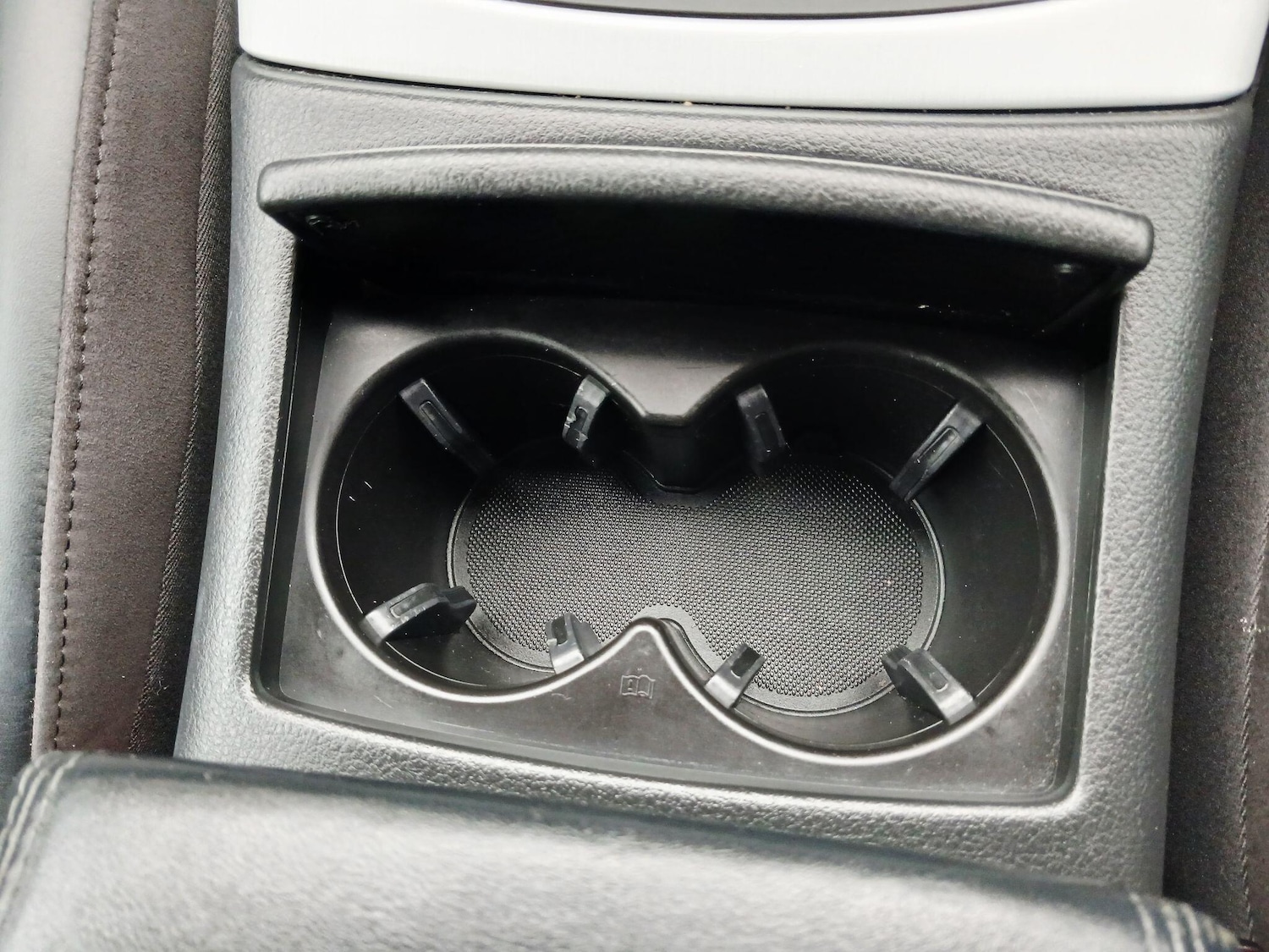 Used Audi A6 Avant 2012 for sale - 77549705: Photo 34