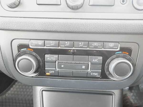Used Volkswagen Tiguan 2015 for sale - 76227200: Photo 22