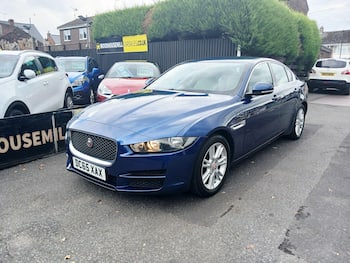 Used Jaguar XE 2015 for sale - 79613097: Photo