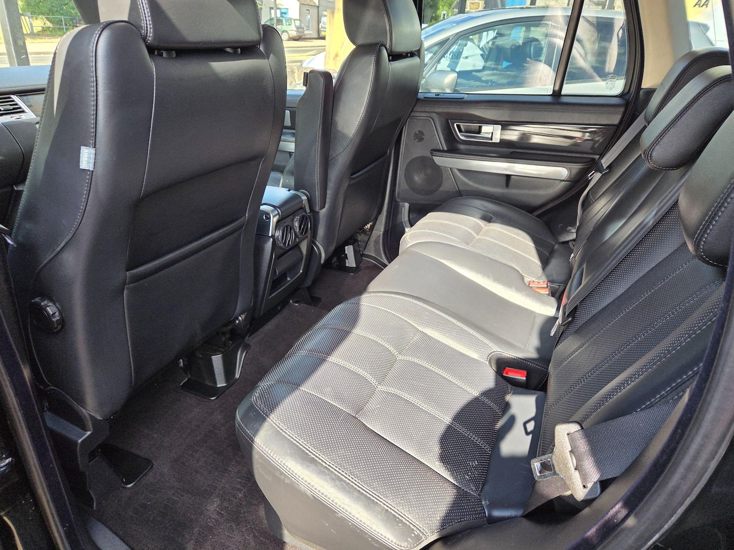 Used Land Rover Range Rover Sport 2011 for sale - 76348736: Photo 10