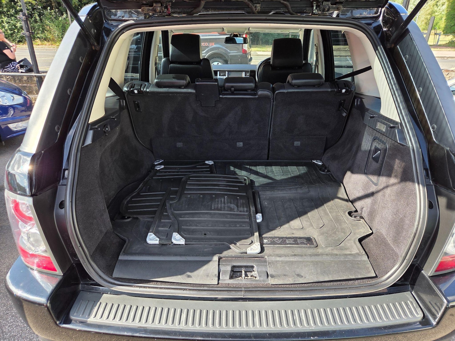 Used Land Rover Range Rover Sport 2011 for sale - 76348736: Photo 21