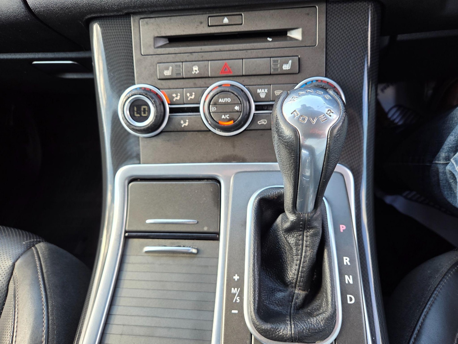 Used Land Rover Range Rover Sport 2011 for sale - 76348736: Photo 9