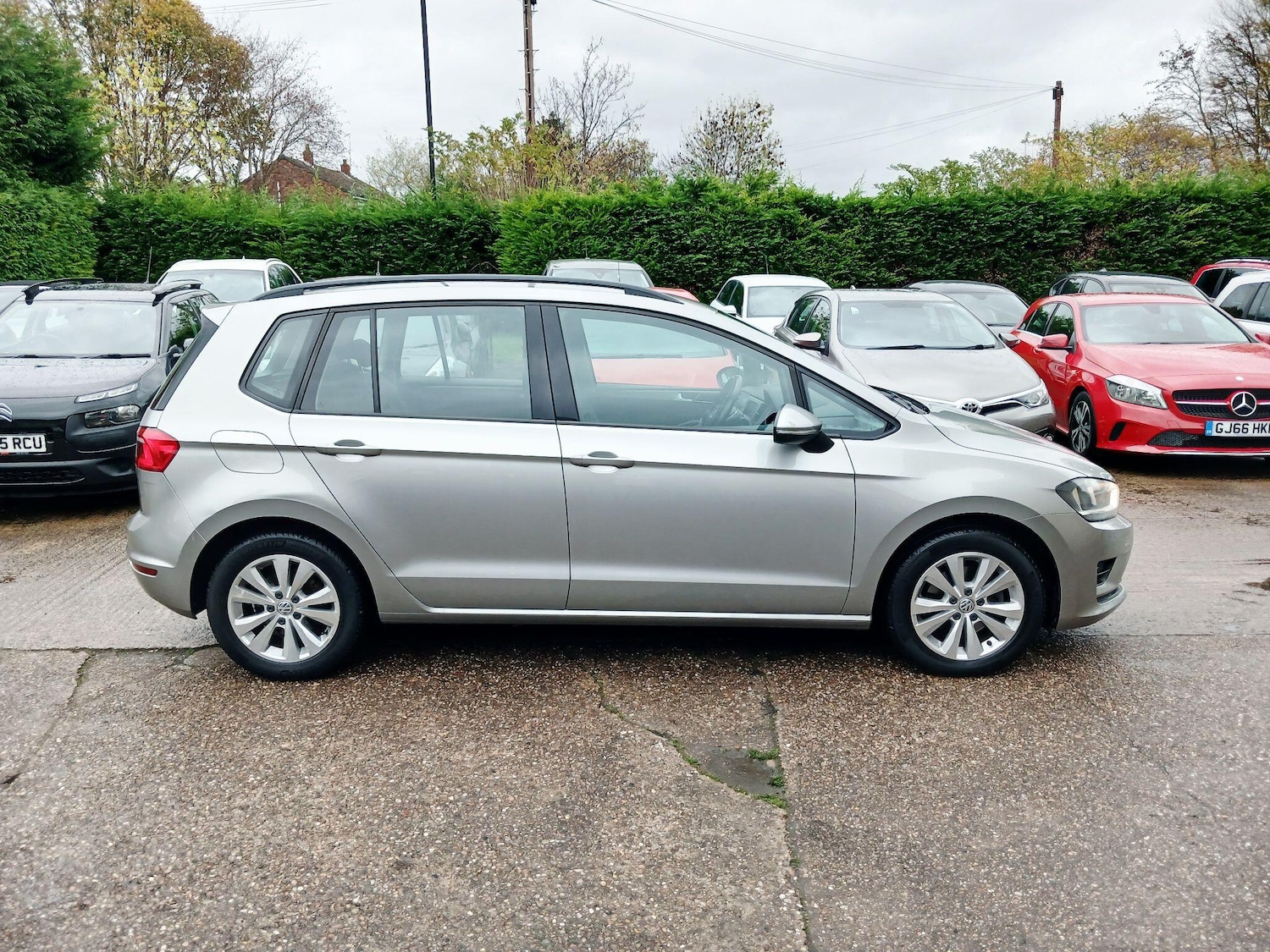 Used Volkswagen Golf SV 2018 for sale - 76549524: Photo 1