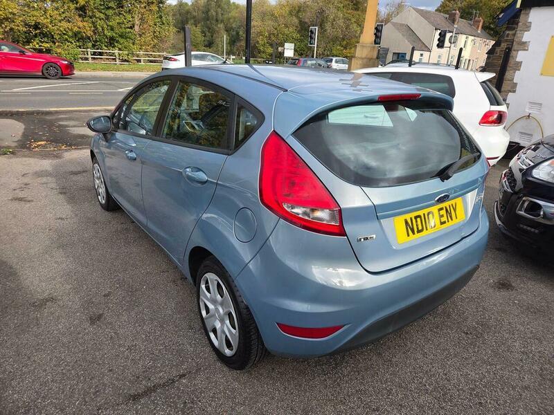 Used Ford Fiesta 2010 for sale - 76360469: Photo 4