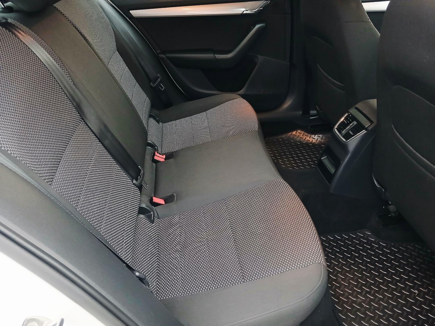 Used Skoda Octavia 2014 for sale - 76991543: Photo 16