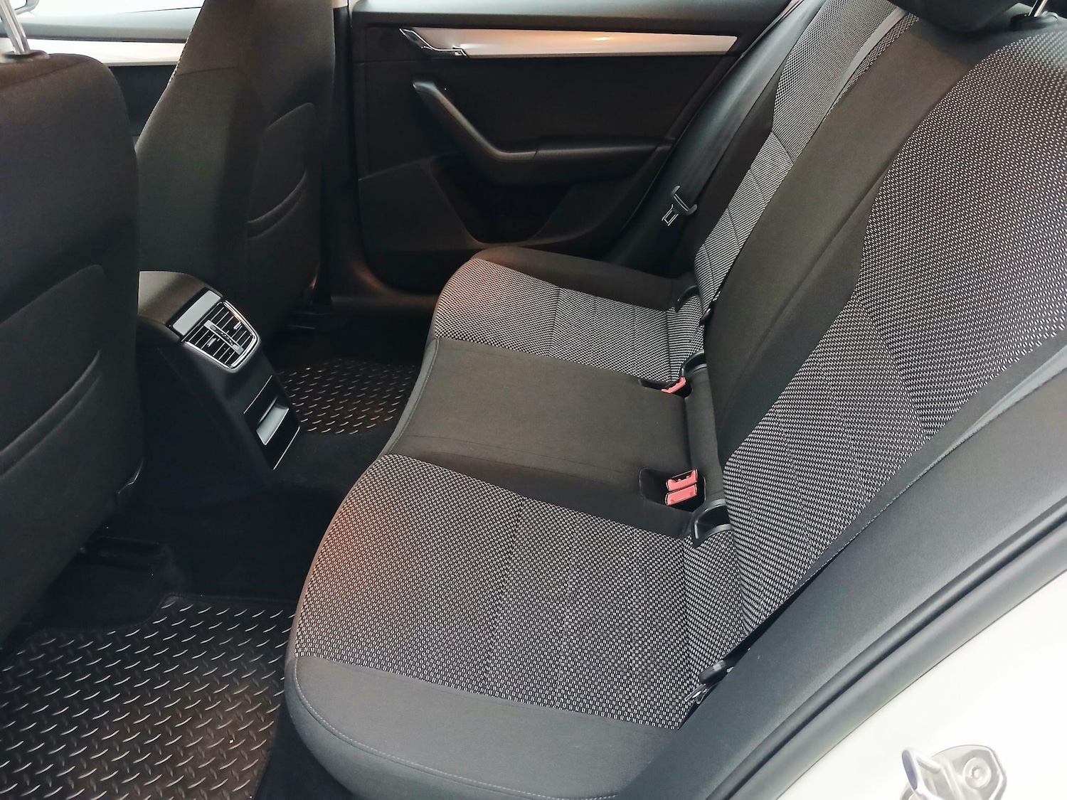 Used Skoda Octavia 2014 for sale - 76991543: Photo 17