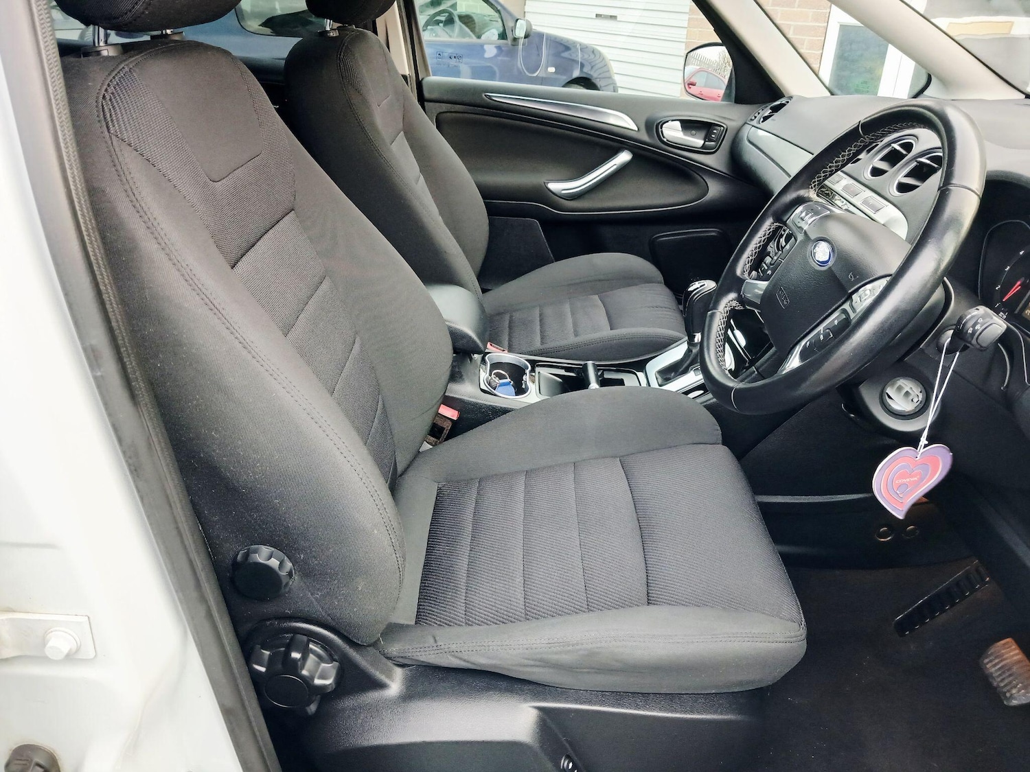 Used Ford S-Max 2013 for sale - 77202913: Photo 10