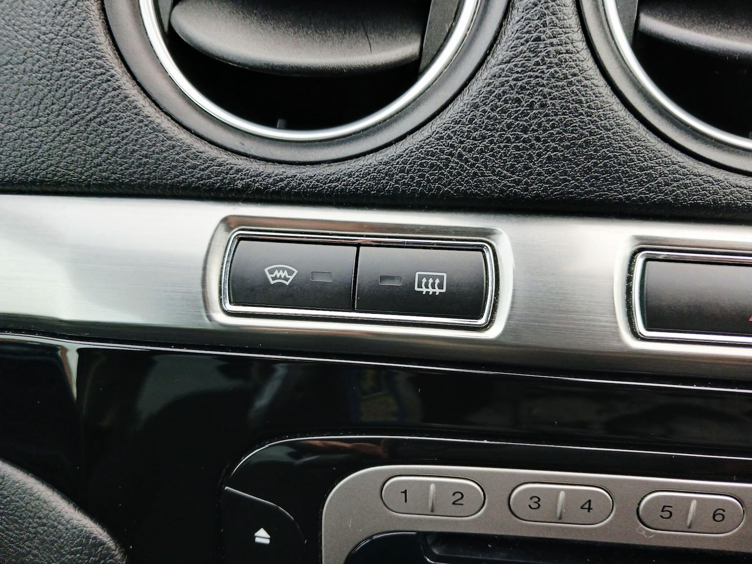 Used Ford S-Max 2013 for sale - 77202913: Photo 18