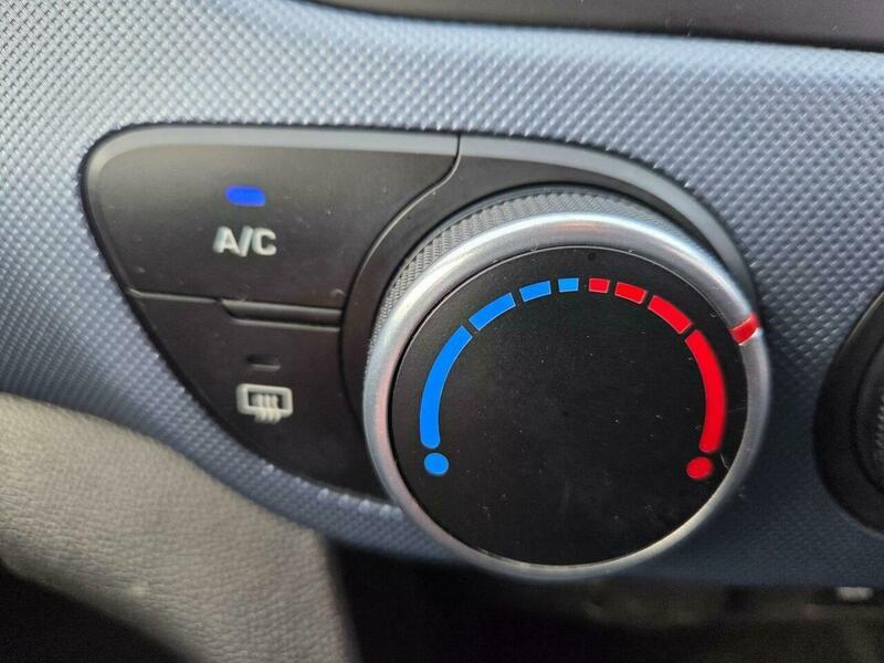 Used Hyundai i10 2014 for sale - 77315255: Photo 22