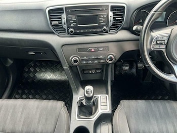 Used Kia Sportage 2017 for sale - 79471972: Photo