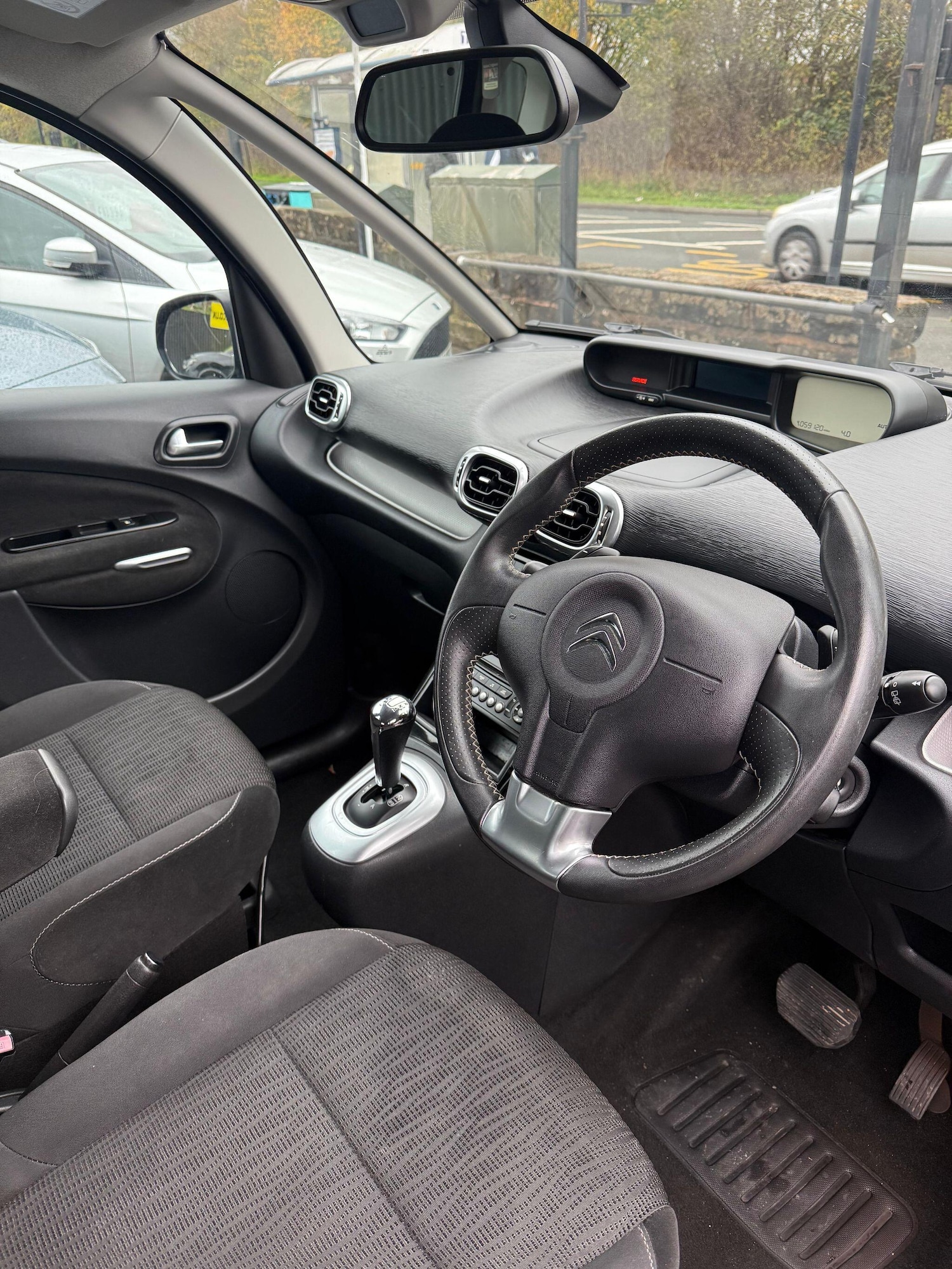 Used Citroen C3 Picasso 2015 for sale - 77050169: Photo 6
