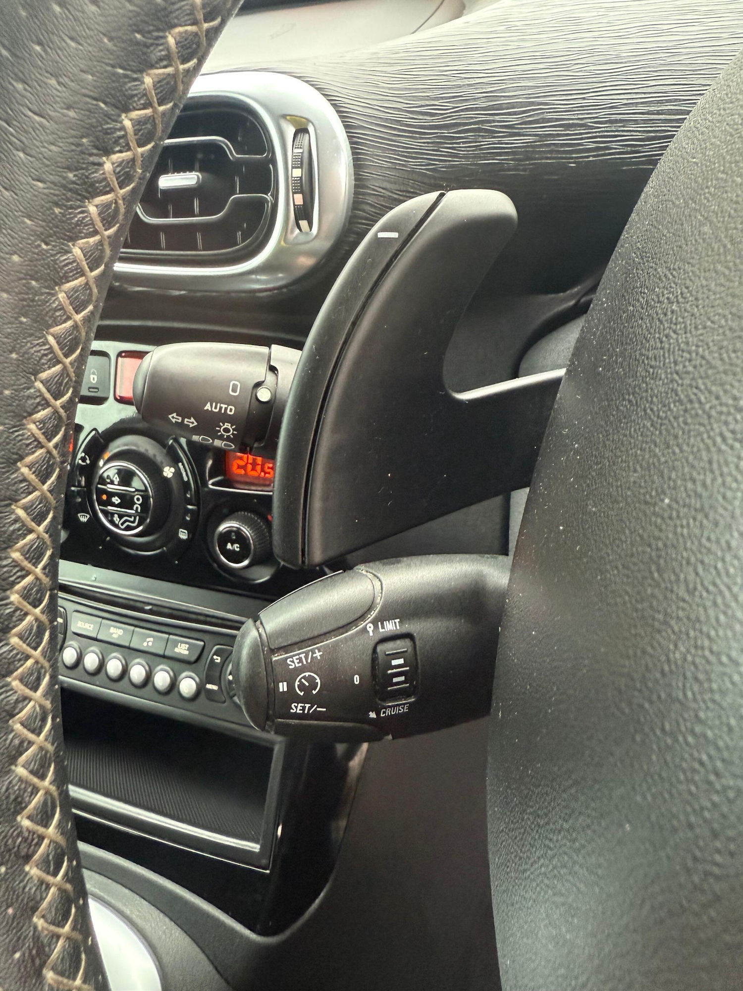 Used Citroen C3 Picasso 2015 for sale - 77050169: Photo 7