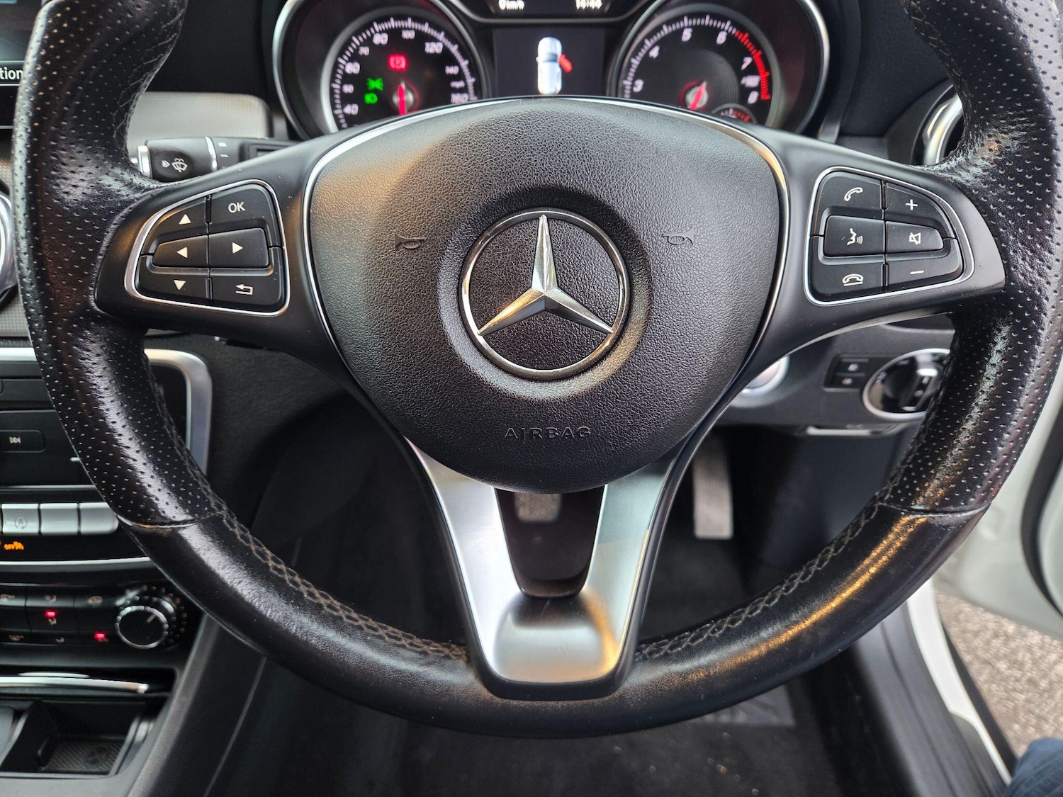 Used Mercedes-Benz GLA 2019 for sale - 76473168: Photo 24