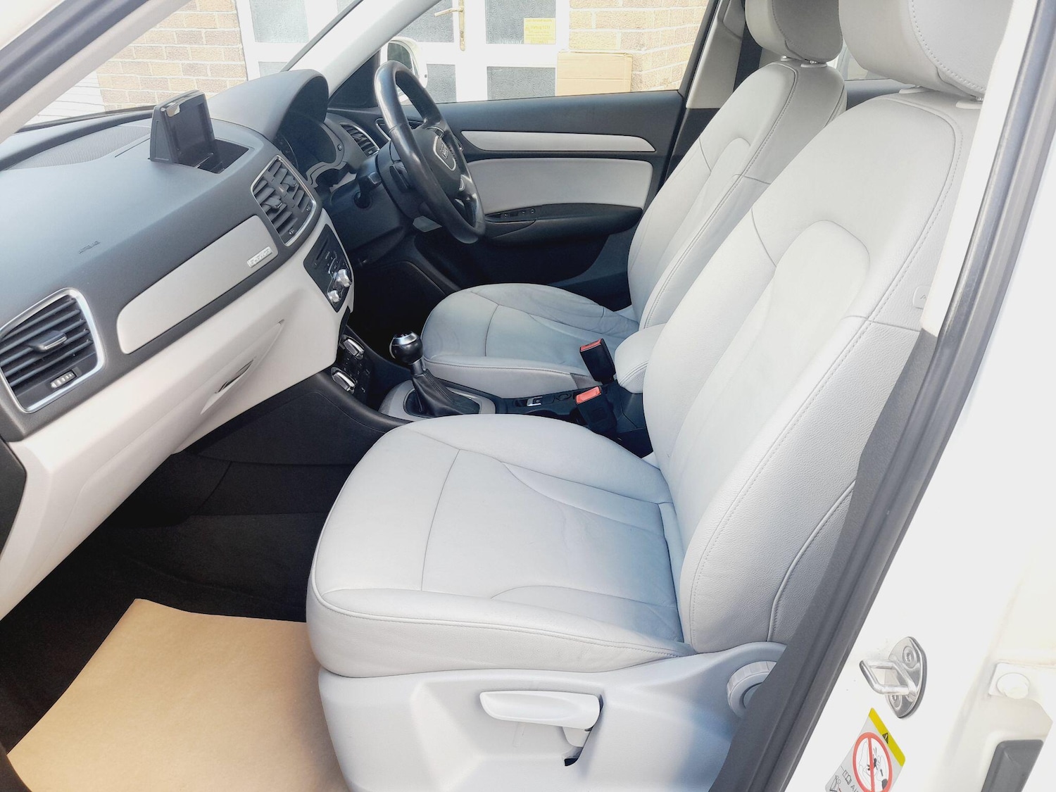 Used Audi Q3 2014 for sale - 75756294: Photo 15