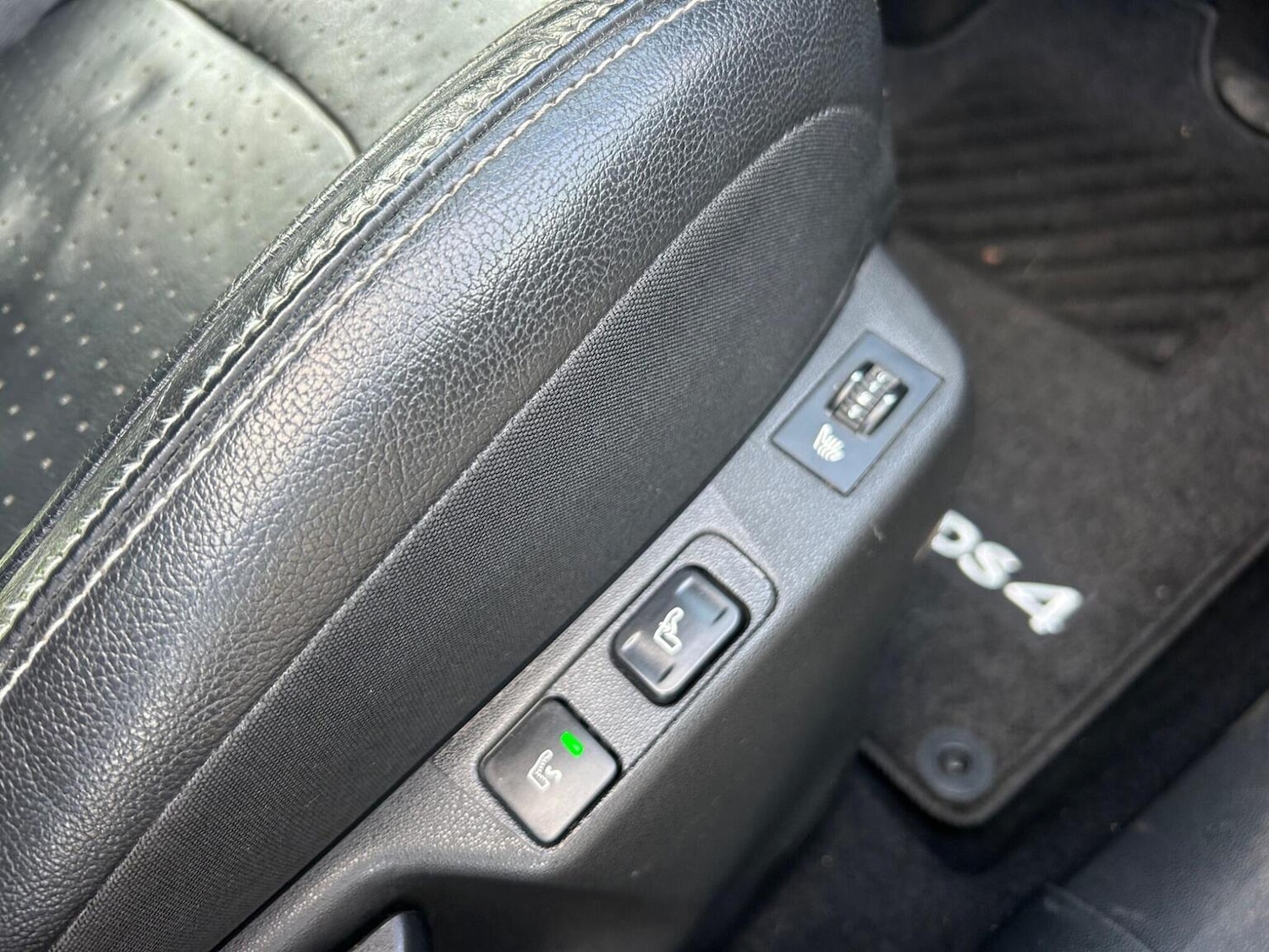 Used DS Automobiles DS 4 2017 for sale - 78098243: Photo 17