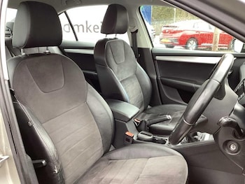 Used Skoda Octavia 2015 for sale - 76545429: Photo