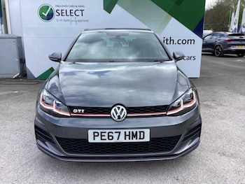 Used Volkswagen Golf 2017 for sale - 78405803: Photo