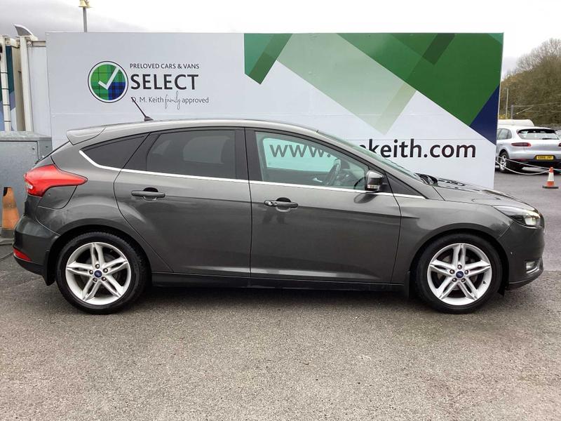 Used Ford Focus 2017 for sale - 76557408: Photo 9