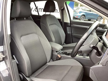 Used Volkswagen Golf 2022 for sale - 76480434: Photo