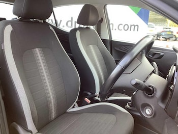 Used Hyundai i10 2023 for sale - 76415834: Photo