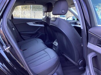 Used Audi A4 2022 for sale - 77187019: Photo