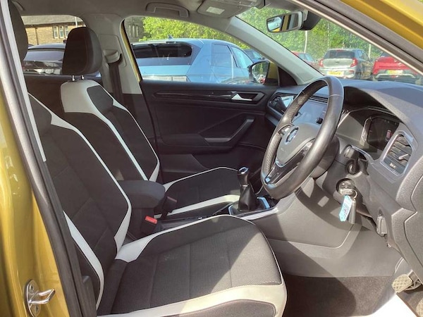 Used Volkswagen T-Roc 2019 for sale - 74710336: Photo 28
