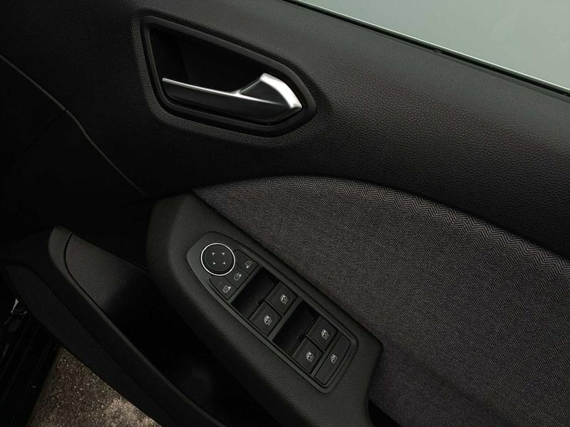 Used Renault Clio 2024 for sale - 77679512: Photo 32