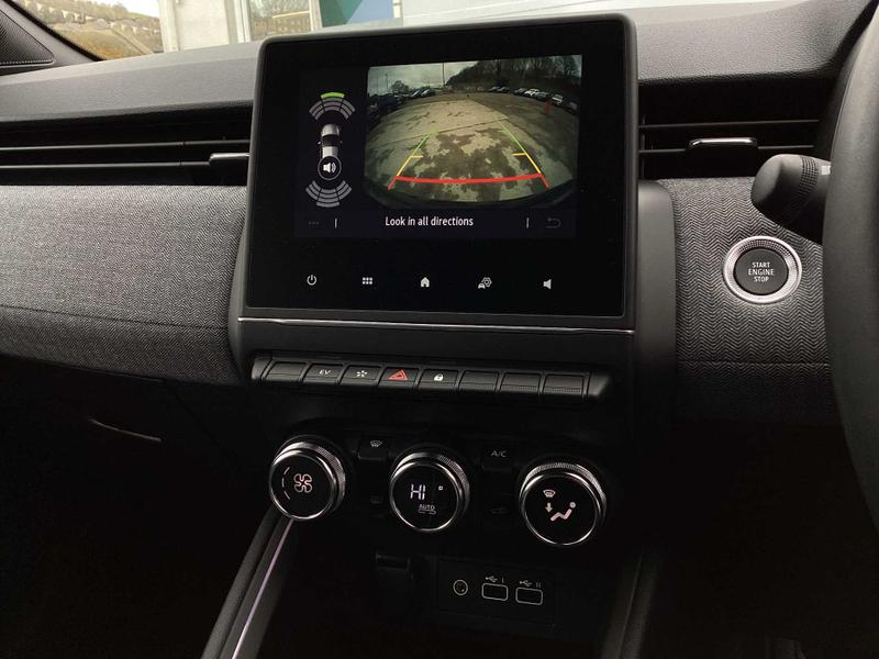 Used Renault Clio 2024 for sale - 77679512: Photo 36