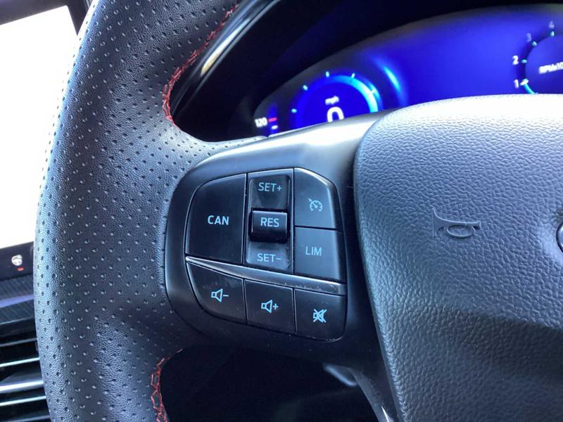 Used Ford Focus 2022 for sale - 76738905: Photo 21