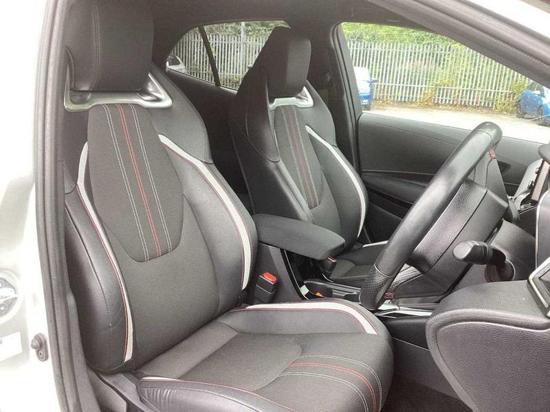 Used Toyota Corolla 2020 for sale - 76866947: Photo 2