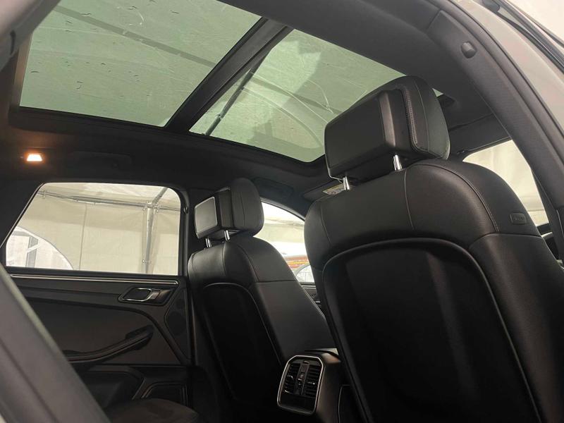 Used Porsche Macan 2018 for sale - 77997143: Photo 24