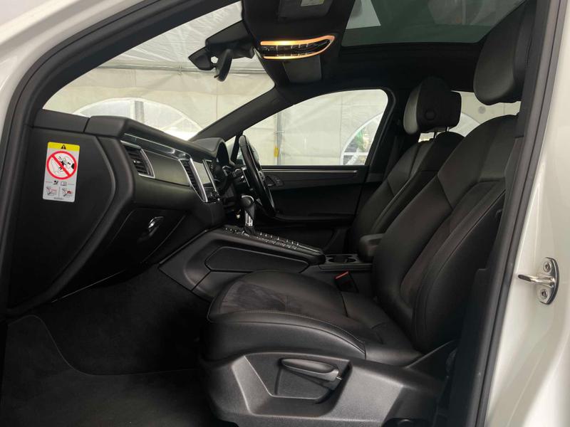 Used Porsche Macan 2018 for sale - 77997143: Photo 28