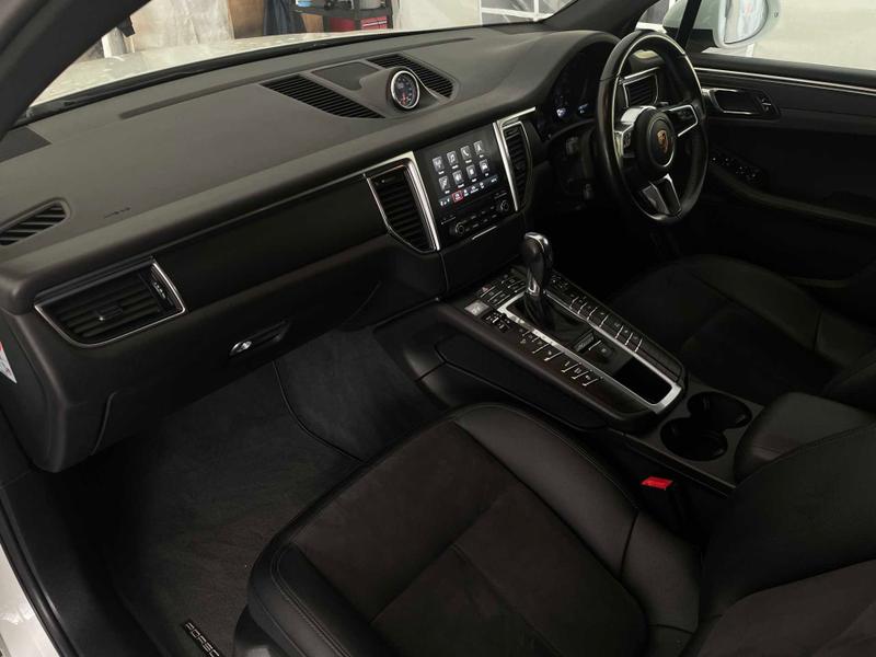 Used Porsche Macan 2018 for sale - 77997143: Photo 30