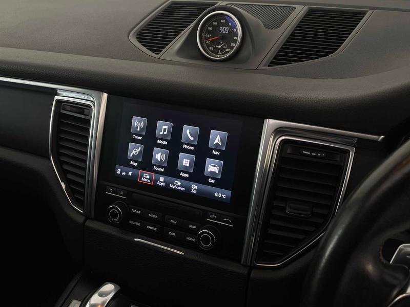 Used Porsche Macan 2018 for sale - 77997143: Photo 36