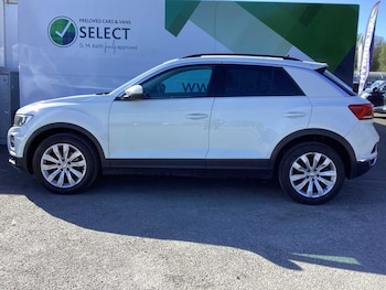 Used Volkswagen T-Roc 2019 for sale - 78293186: Photo