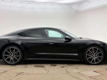 Used Porsche Taycan 2023 for sale - 79141066: Photo