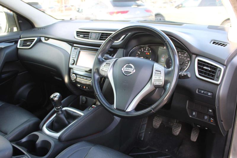 Used Nissan Qashqai 2015 for sale - 77326932: Photo 20