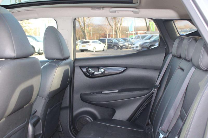 Used Nissan Qashqai 2015 for sale - 77326932: Photo 25