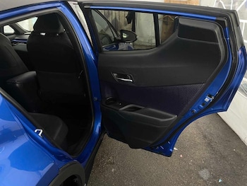 Used Toyota C-HR 2017 for sale - 78028600: Photo