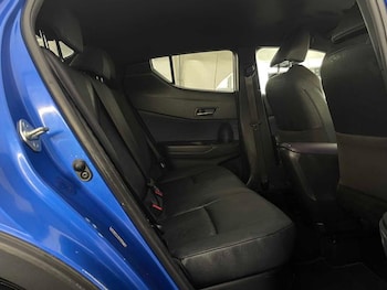 Used Toyota C-HR 2017 for sale - 78028600: Photo