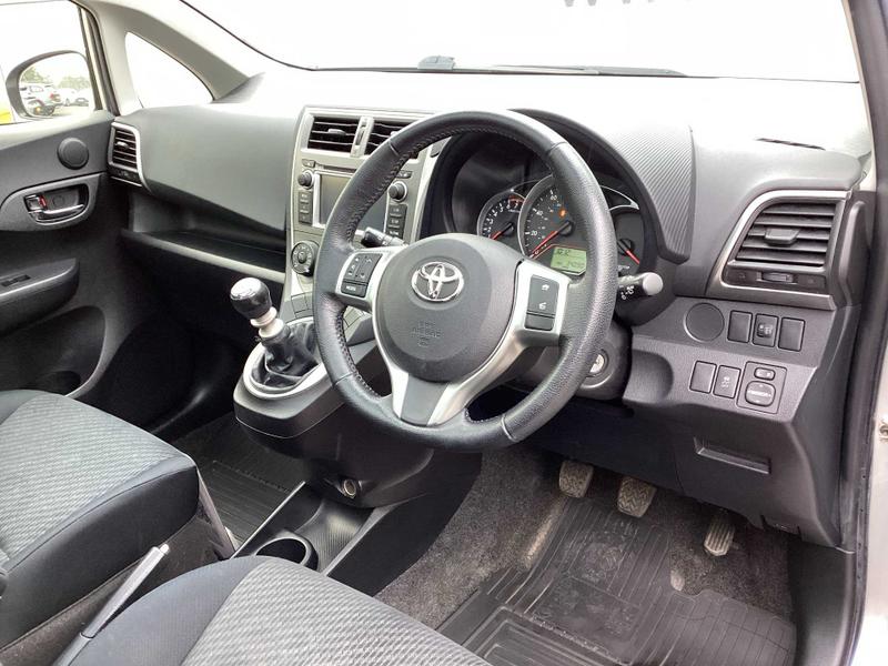 Used Toyota Verso 2013 for sale - 76382347: Photo 39